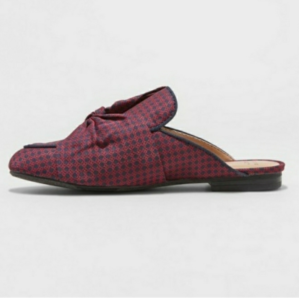 WOMEN'S NATALEE ROUND TOE BOW BACKLESS MULES - Picture 3 of 3